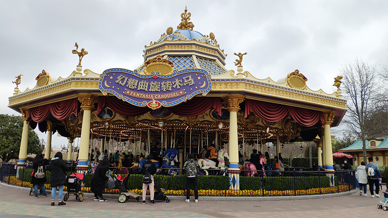 Happy Women’s Day | 歡度三八節，我們相約上海迪士尼樂園