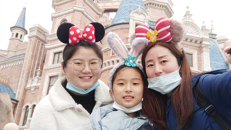 Happy Women’s Day | 歡度三八節，我們相約上海迪士尼樂園
